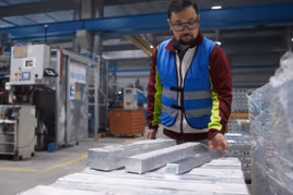 Zeiss visit to Dynacast facility to walk through the die casting process